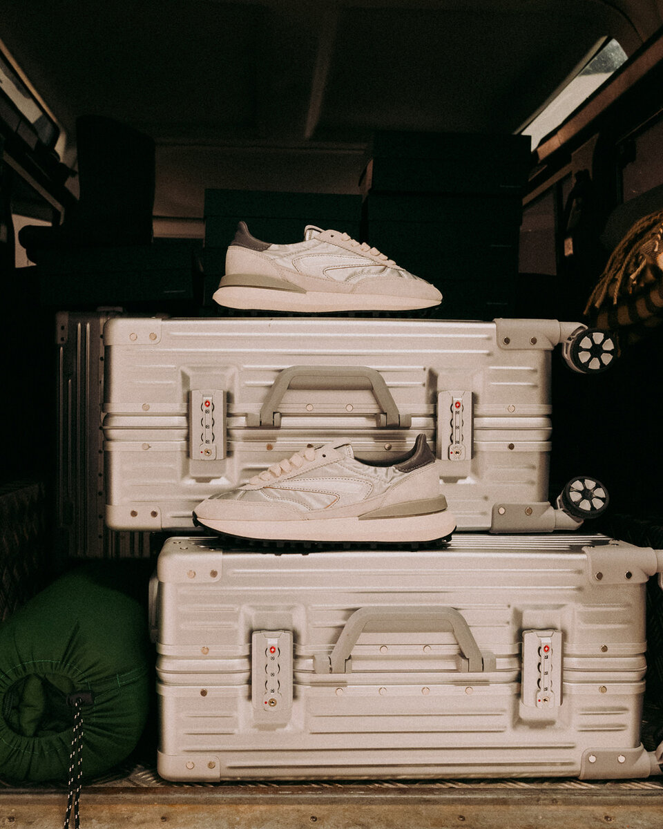 ATHLETA LAMINERAT SILVER