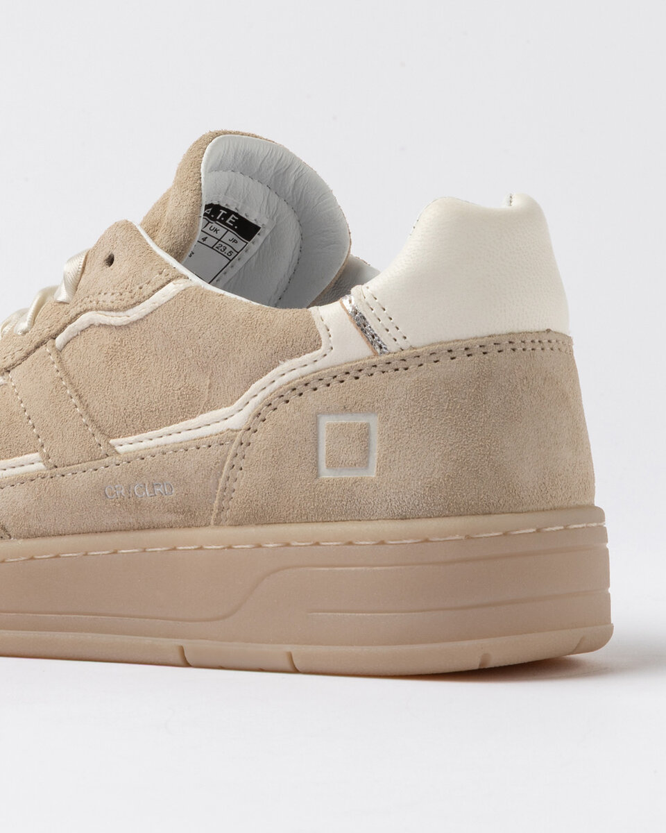 COURT-INLÄGG I BEIGE