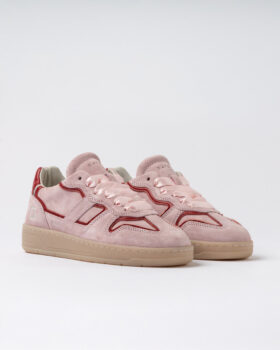 COURT-INLÄGG I ROSA