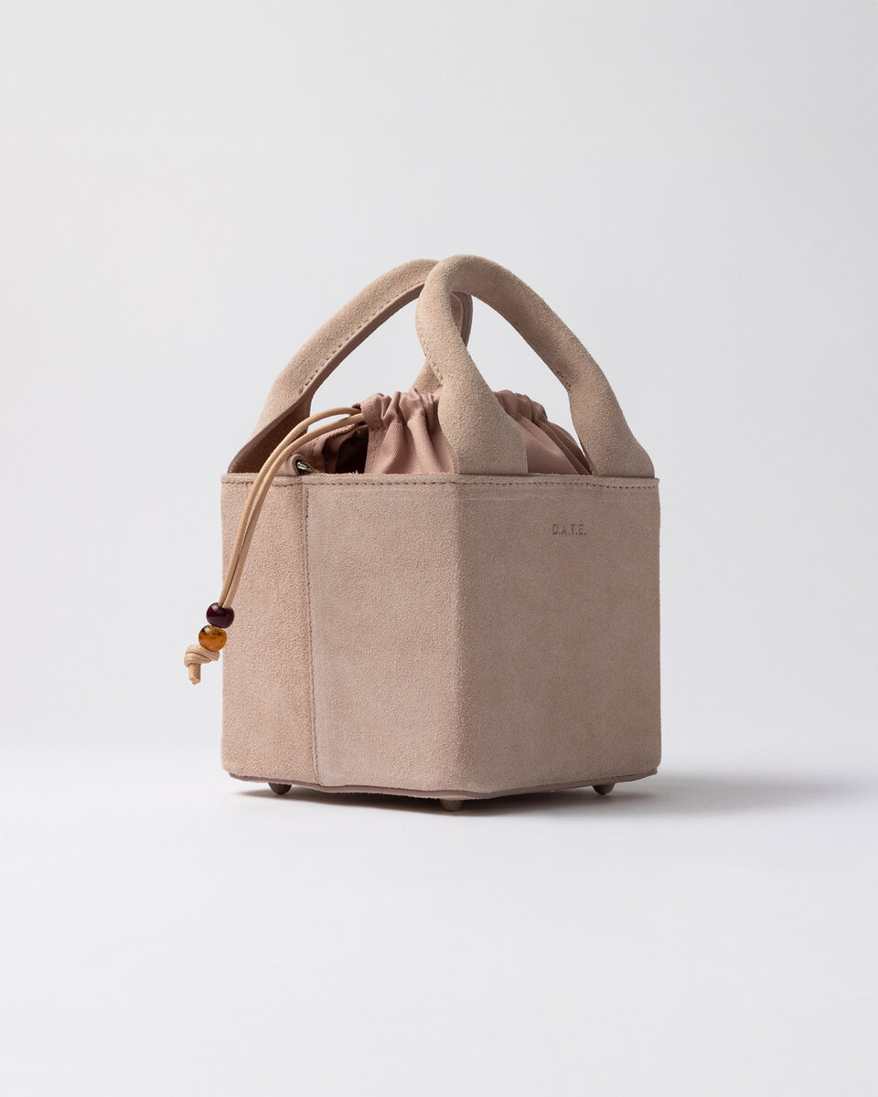CUBO-VÄSKA I ROSÉFÄRGAD MOCK