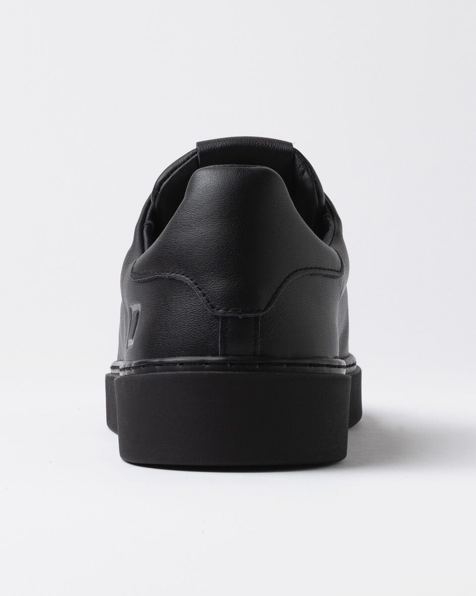 Levante MONO BLACK